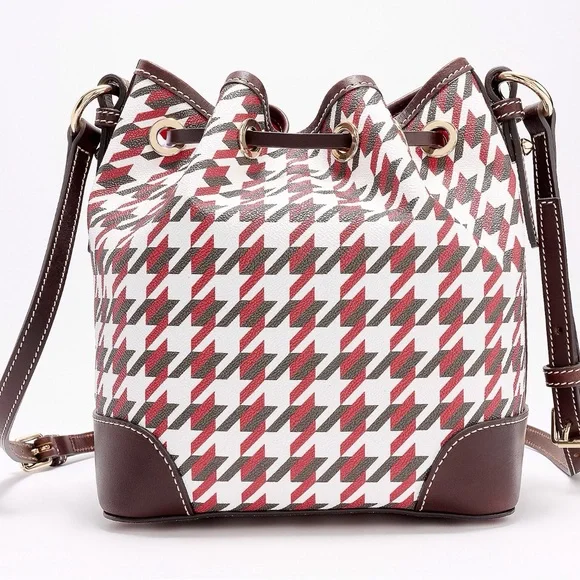 Dooney & Bourke Houndstooth Drawstring Crossbody!! 😍 NWT!! - Picture 9 of 11
